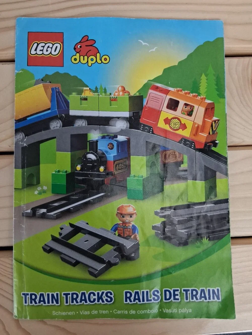 Lego Duplo 10506 + 10507 Complete sets+Spare DUPLO Bricks  Includes Instructions
